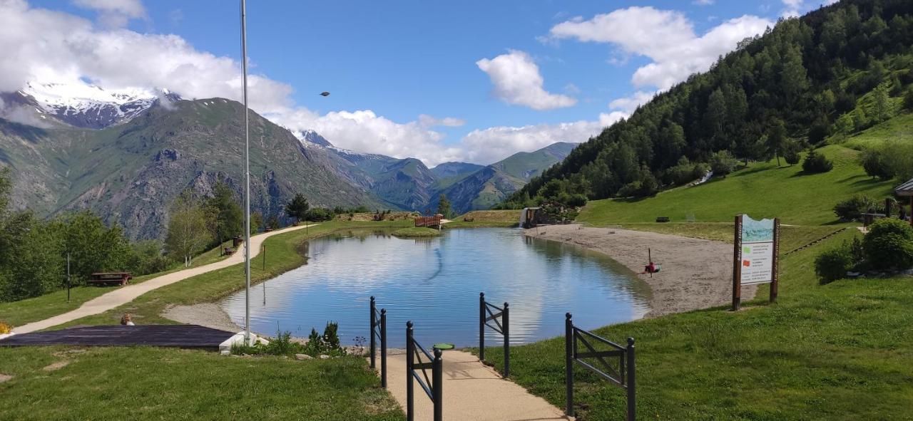 T2 Meuble Tourisme 3 Etoiles, Pied Des Pistes-Parking Prive Avec Balcon Et Superbe Vue Apartment เลส์เดอซาลป์ ภายนอก รูปภาพ