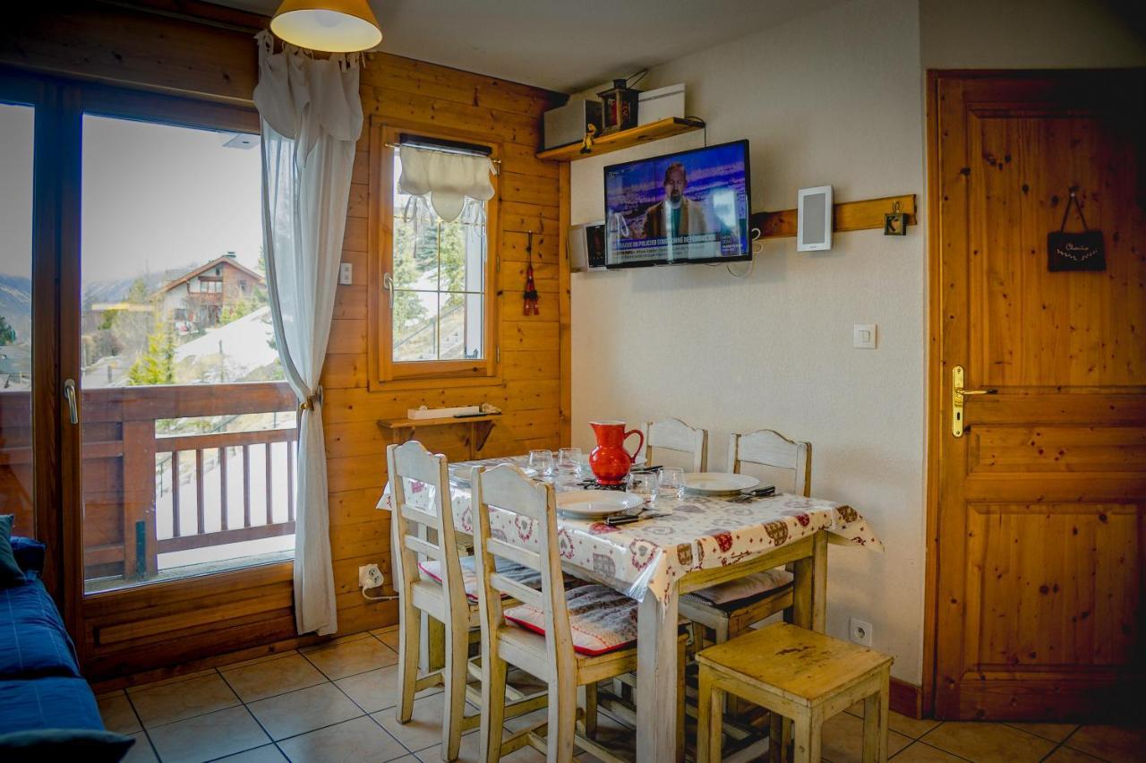 T2 Meuble Tourisme 3 Etoiles, Pied Des Pistes-Parking Prive Avec Balcon Et Superbe Vue Apartment เลส์เดอซาลป์ ภายนอก รูปภาพ